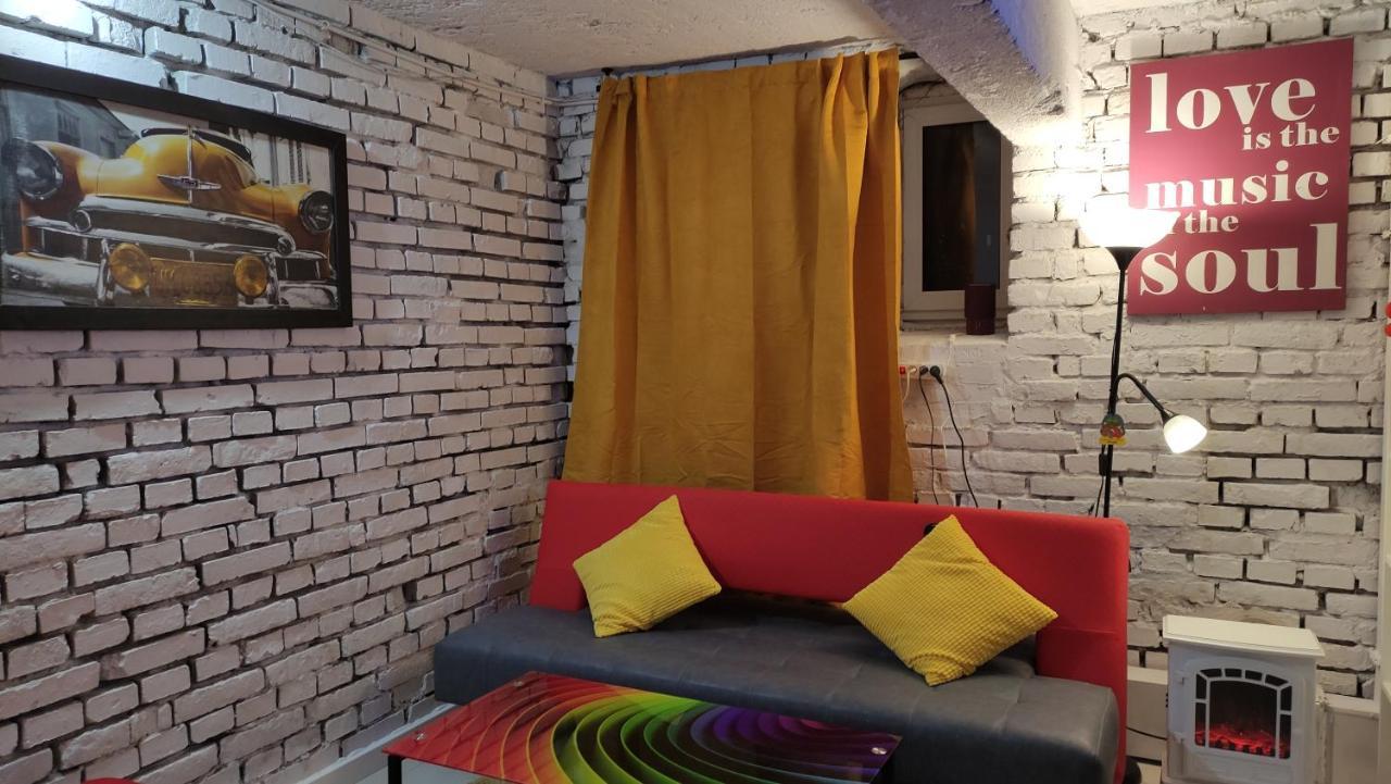 Cosy Dungeon Double Room With Ac Cracovia Exterior foto