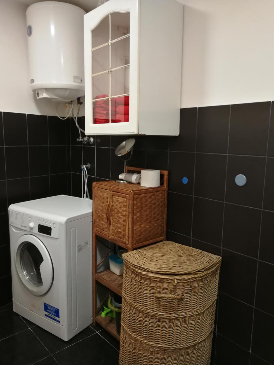 Cosy Dungeon Double Room With Ac Cracovia Exterior foto